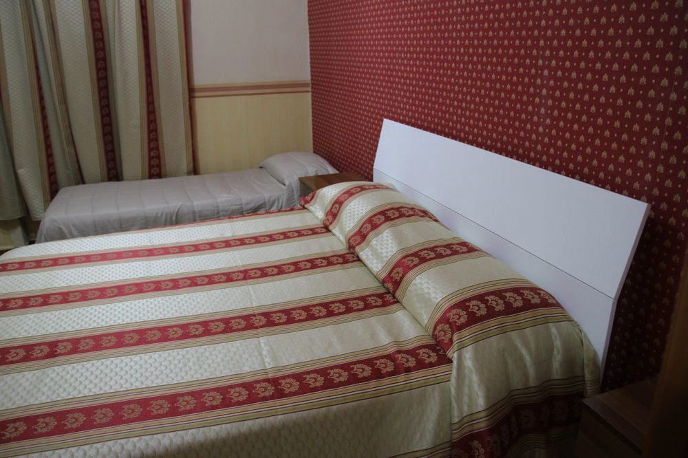 Room Elia Неаполь Екстер'єр фото